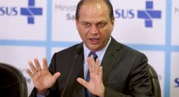 Ministro enviará dados ao STF sobre descumprimento de jornada por médicos